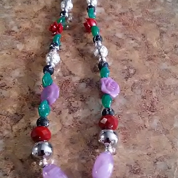 NWOT Women's 2-pc Necklace Set - Picture 7 of 8